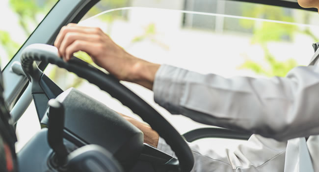 捜索スタッフが現地に到着