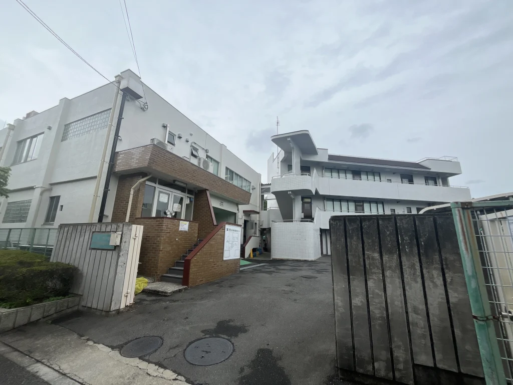 東京都動物愛護相談センターの外観